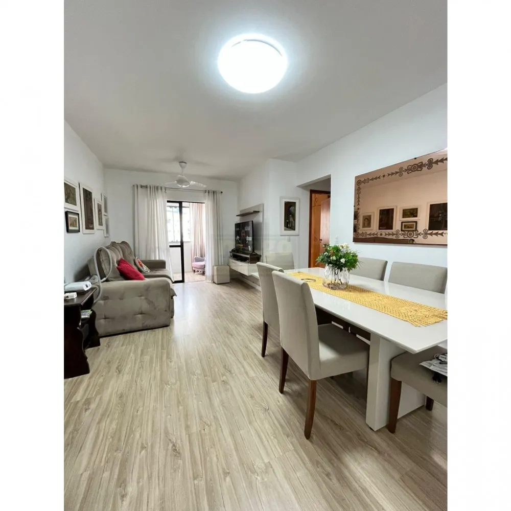 Apartamento 2 quartos para Venda no bairro Centro em Balneário Camboriú