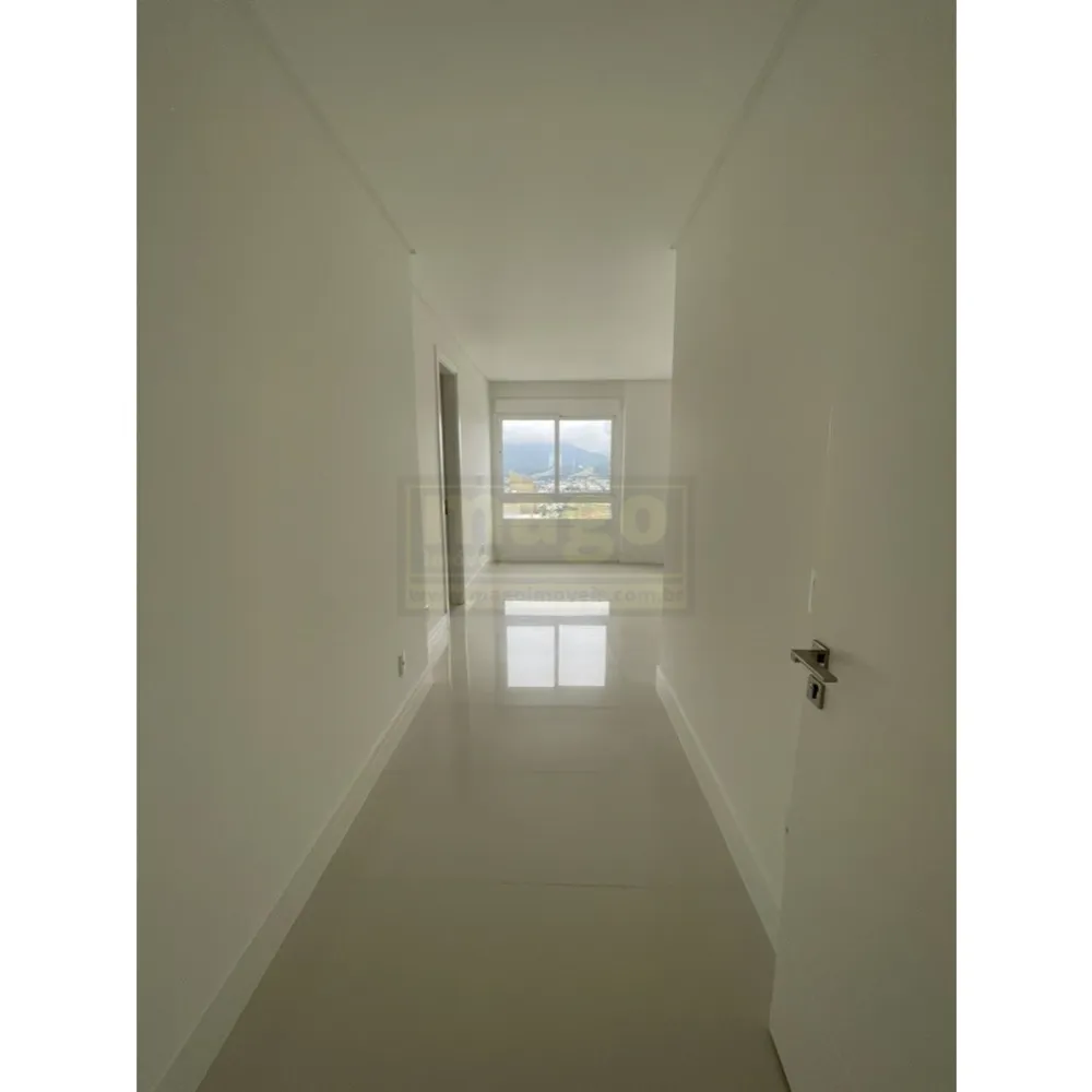 Triplex Frente Mar com 7 suítes em Balneário Camboriú