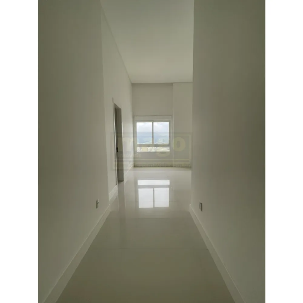 Triplex Frente Mar com 7 suítes em Balneário Camboriú