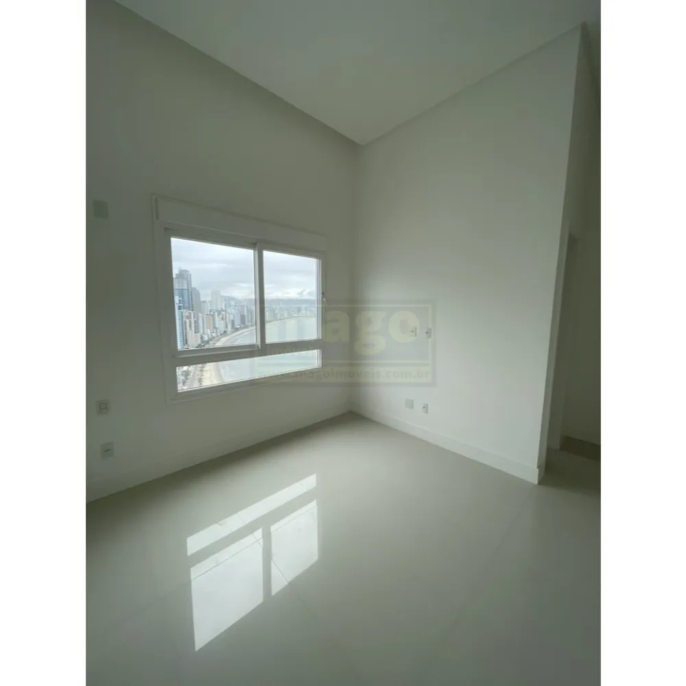 Triplex Frente Mar com 7 suítes em Balneário Camboriú