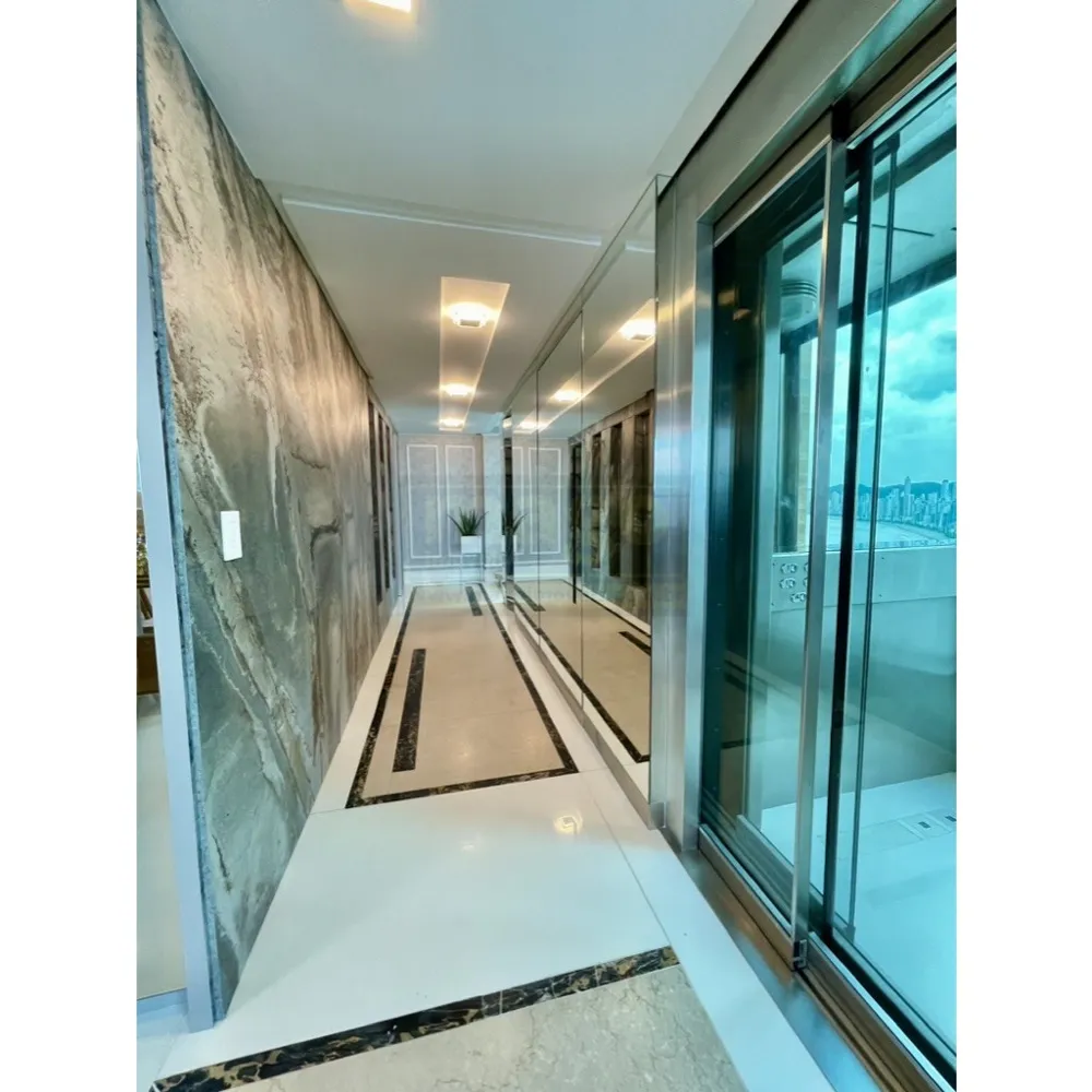 Cobertura Triplex com 7 suítes e Loft no Centro de Balneário Camboriú