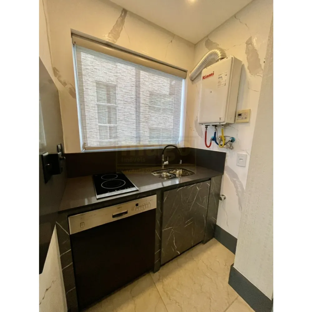 Cobertura Triplex com 7 suítes e Loft no Centro de Balneário Camboriú