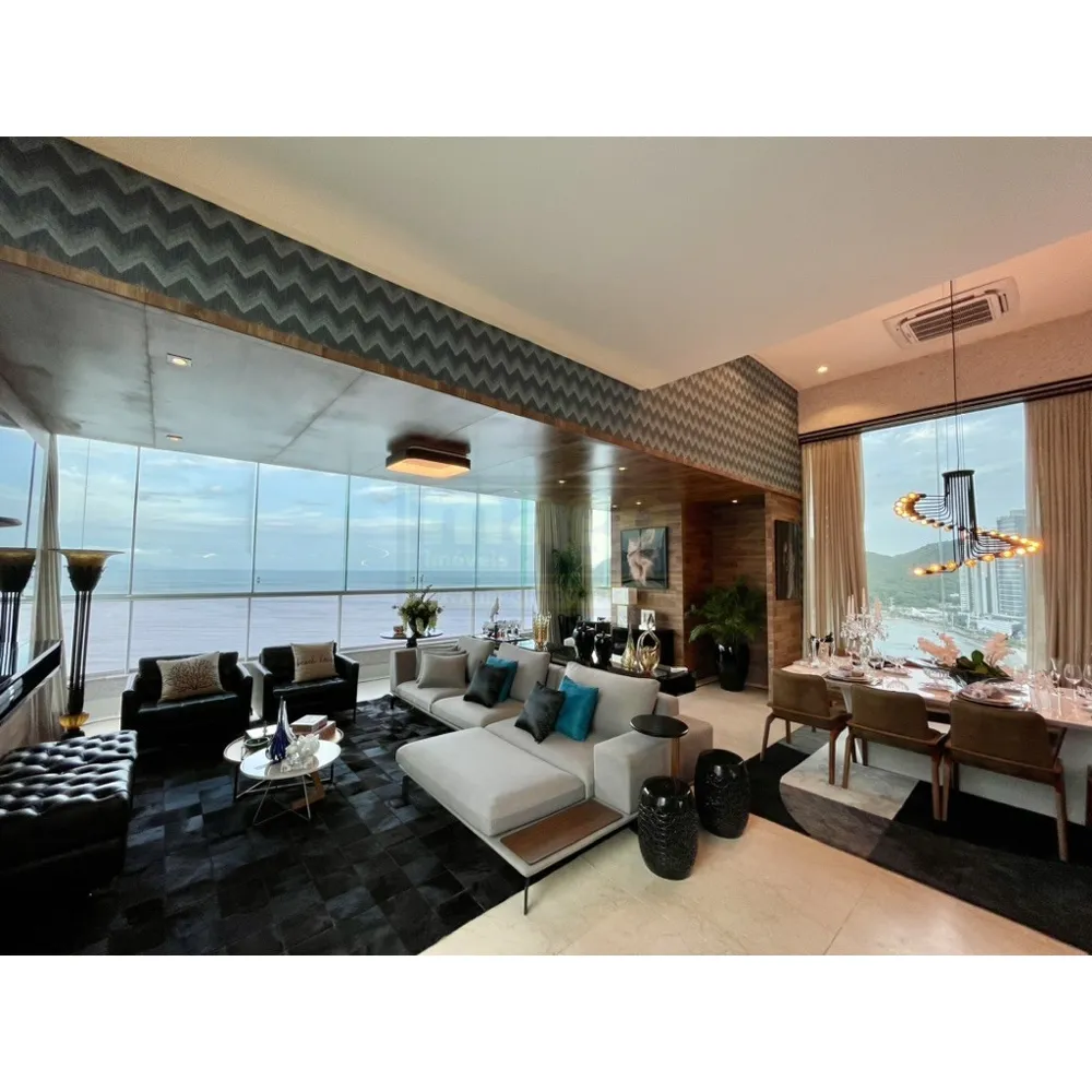 Cobertura Triplex com 7 suítes e Loft no Centro de Balneário Camboriú