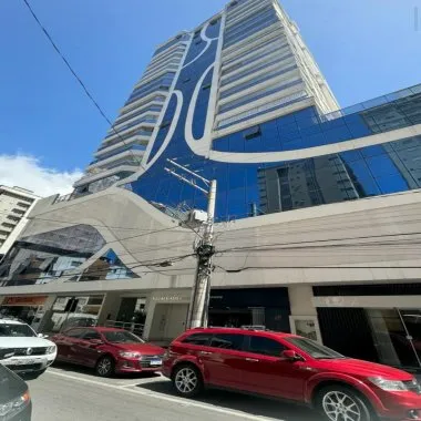 Apartamento para Venda no bairro Meia Praia em Itapema