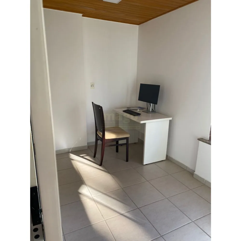Apartamento quadra mar com 2 vagas de garagem 