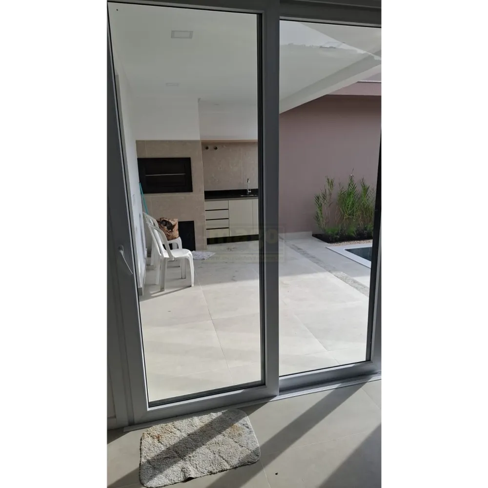 Casa 3 suítes para Venda