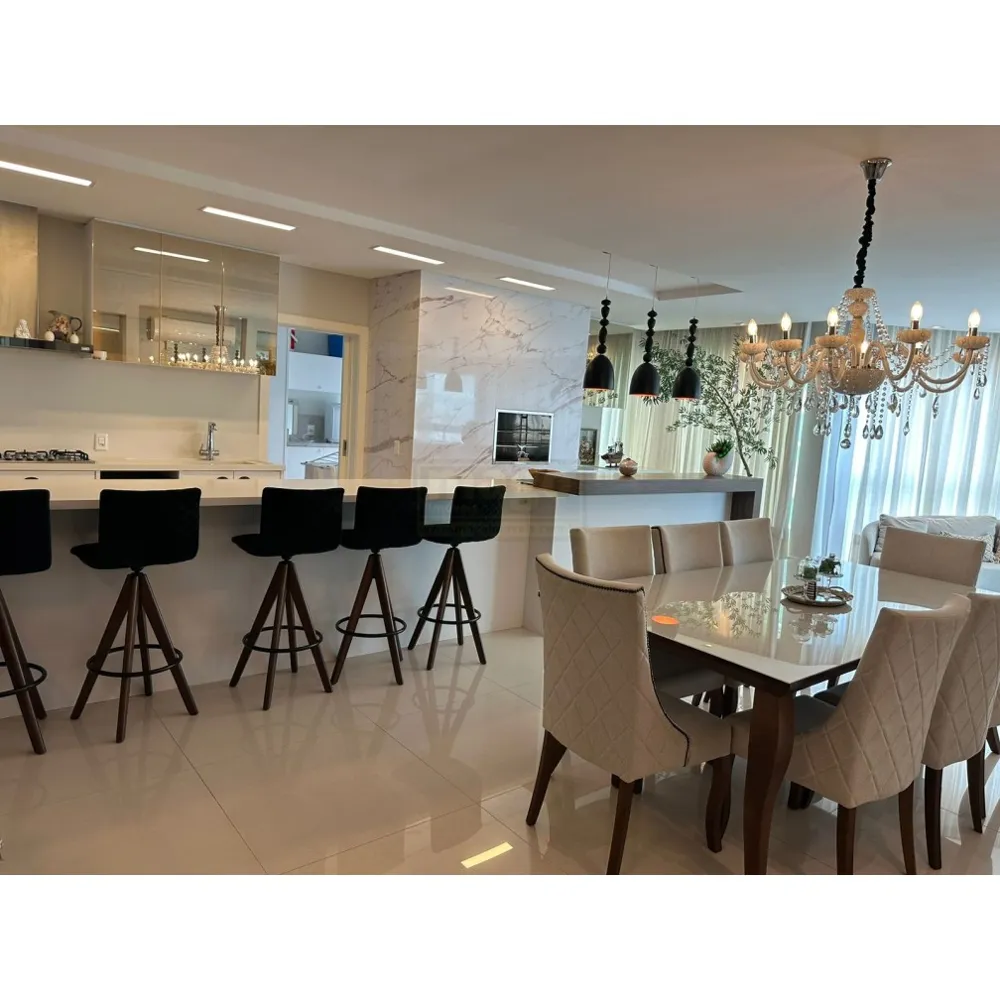 Apartamento 3 suítes para Locação Anual no bairro Praia Brava em Itajaí
