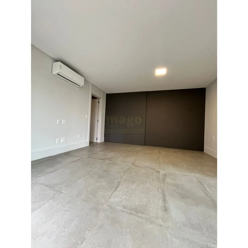 Apartamento 3 suítes para Locação Anual no bairro Bairro Praia Brava em Itajaí