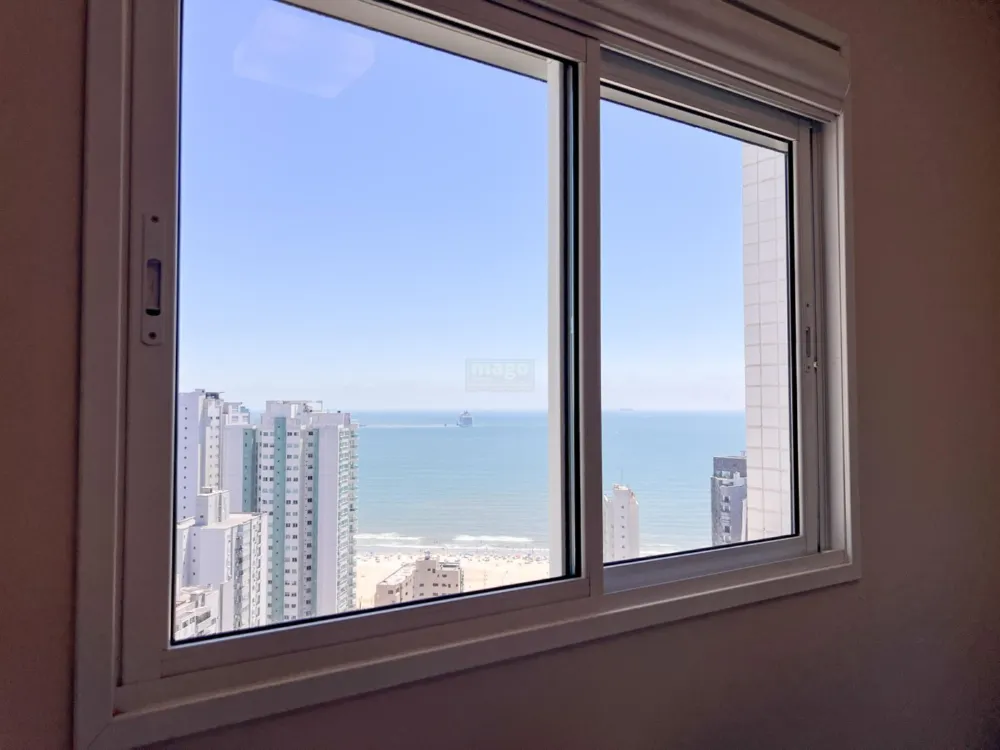 Decorado pronto para desfrutar com vista esplêndida!