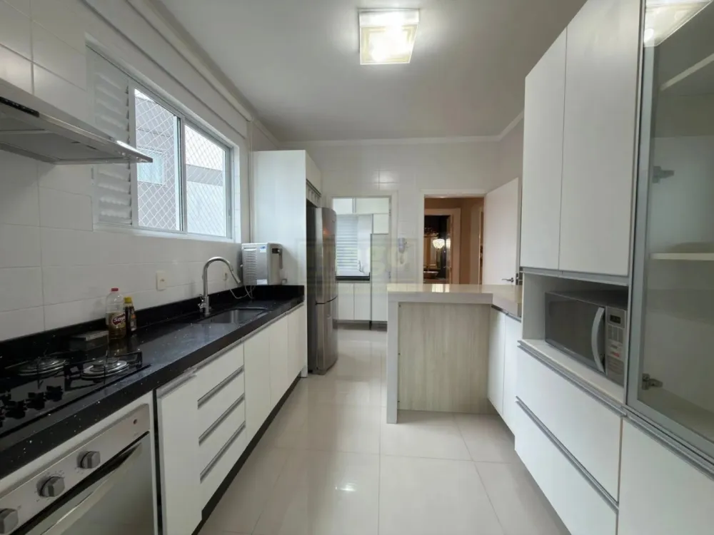 Apartamento 3 quartos para Venda no bairro Centro em Balneário Camboriú