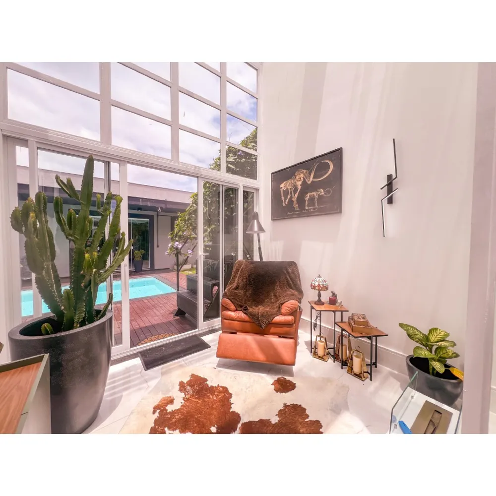 Exclusividade - Casa de alto padrão com 4 suítes - Mobiliada, decorada e equipada