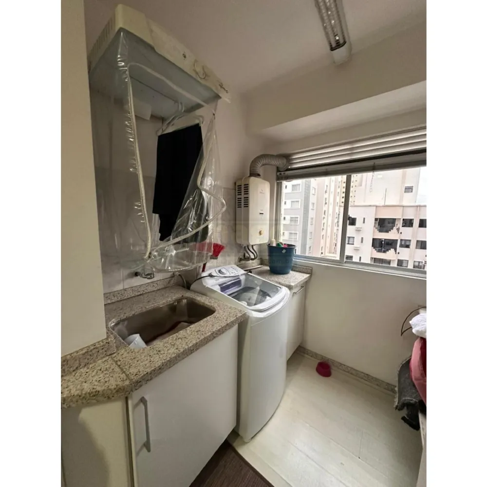 Apartamento 2 quartos para Venda no bairro Centro em Balneário Camboriú
