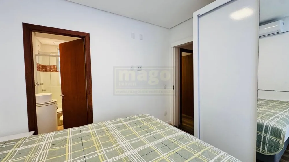Apartamento para Locação na Avenida Atlântica – 4 Dormitórios e 2 Vagas de Garagem