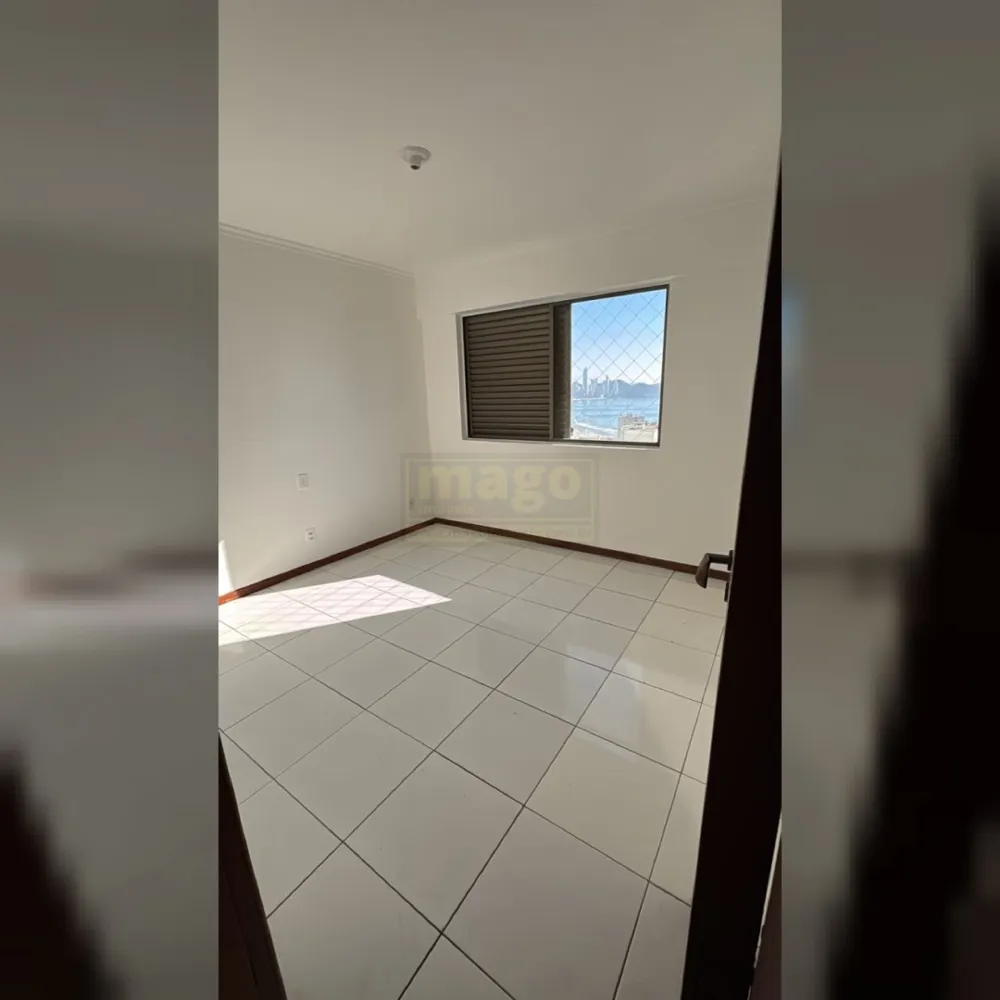 Apartamento 3 quartos para locação no bairro Centro em Balneário Camboriú