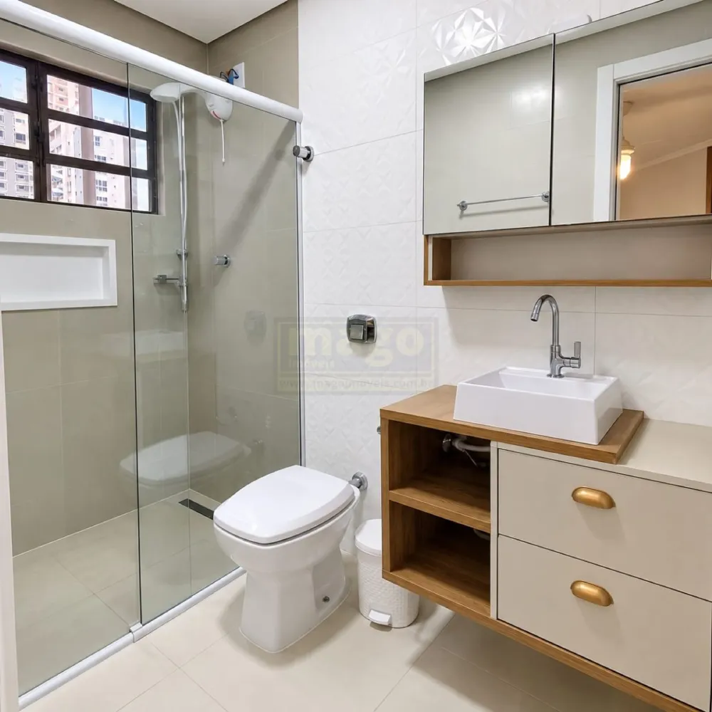 Apartamento 3 quartos para Locação Anual no bairro Centro em Balneário Camboriú