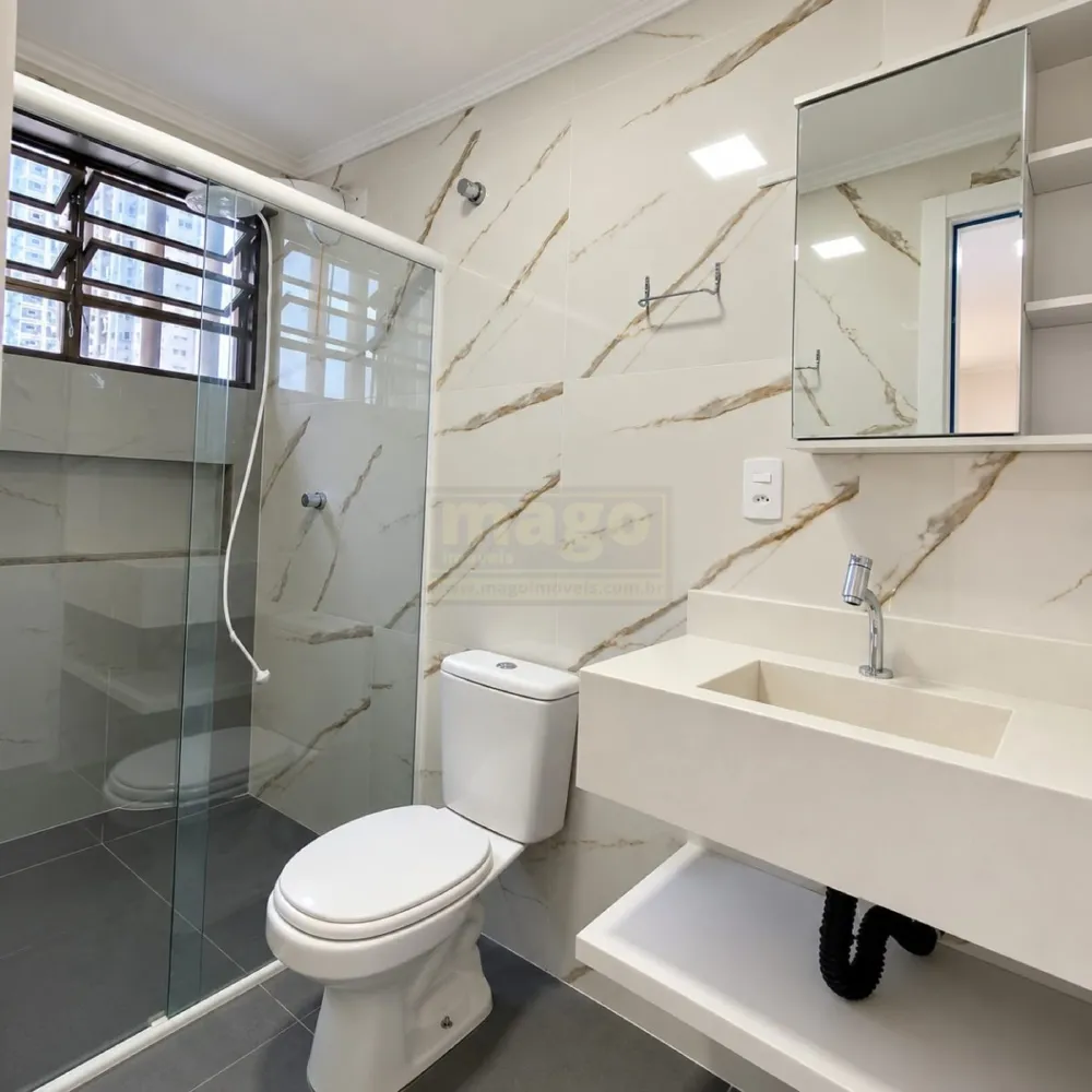 Apartamento 3 quartos para Locação Anual no bairro Centro em Balneário Camboriú