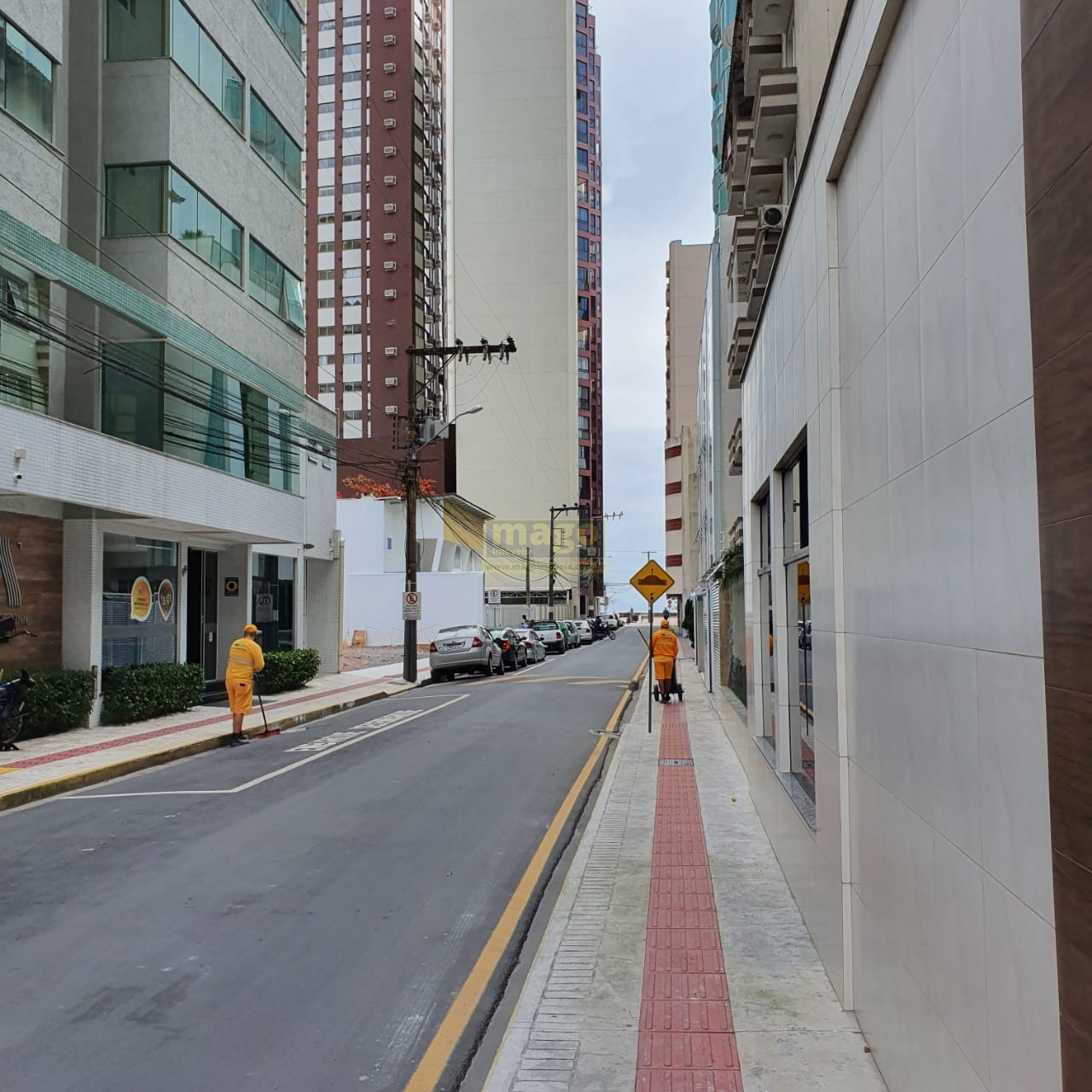 Apartamento à venda na Barra Norte, com ótima localização