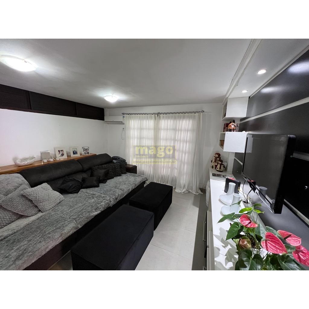 CASA ALTO PADRÃO EM  CONDOMÍNIO FECHADO NO BAIRRO ARIRIBÁ 