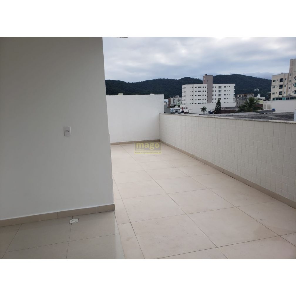 Apartamento com ótima localização