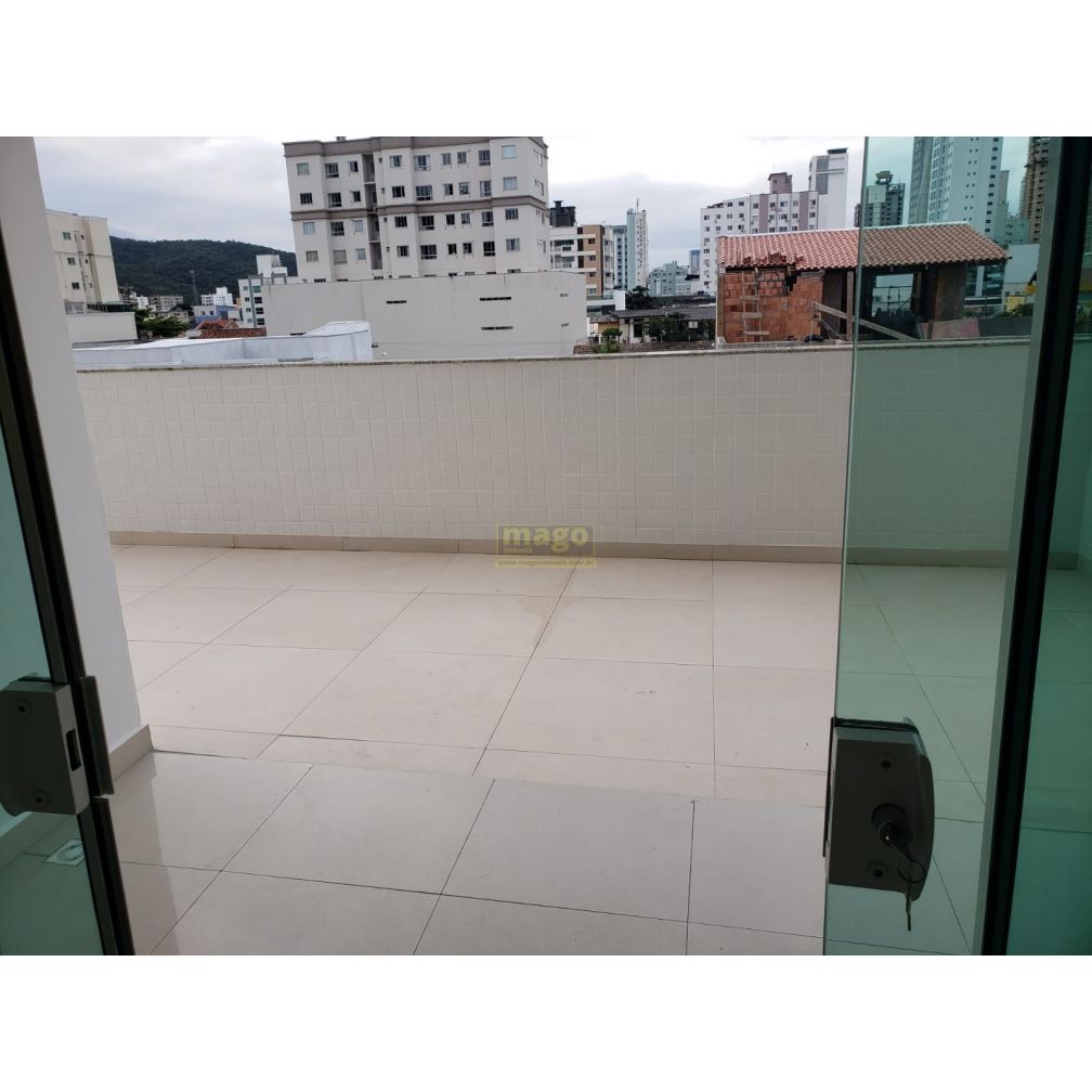 Apartamento com ótima localização