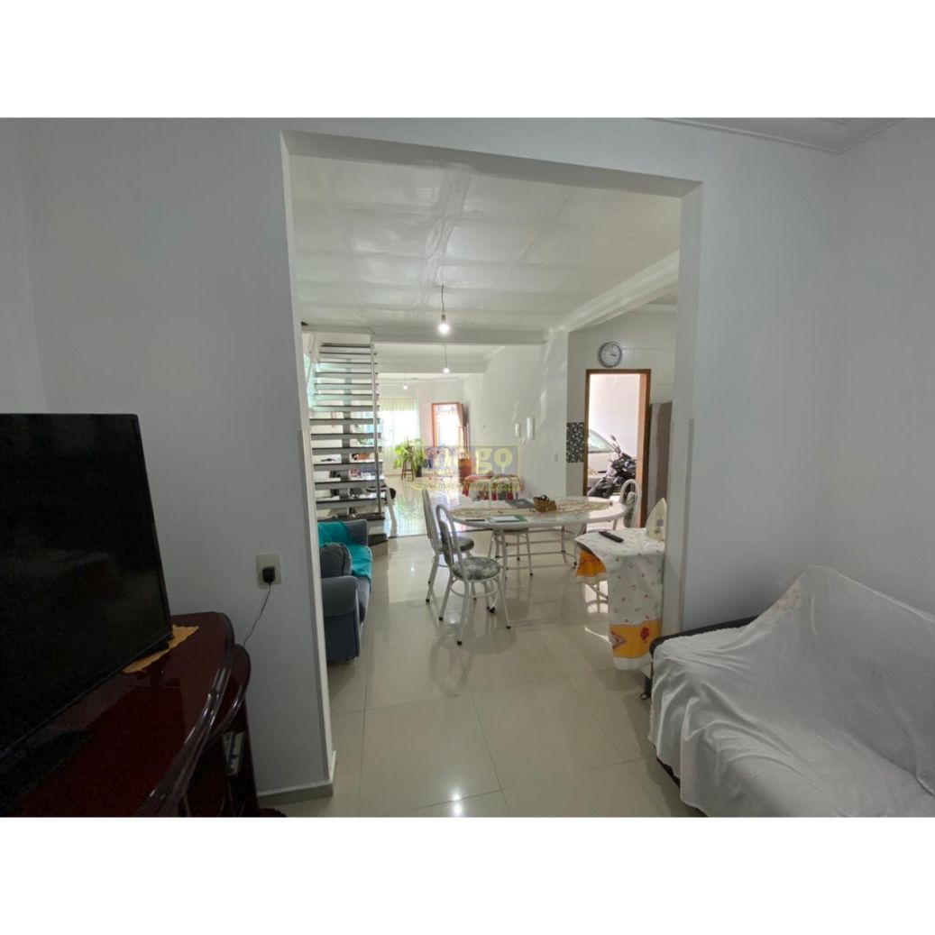 Linda casa no Centro de Balneário Camboriú, ótima oportunidade!