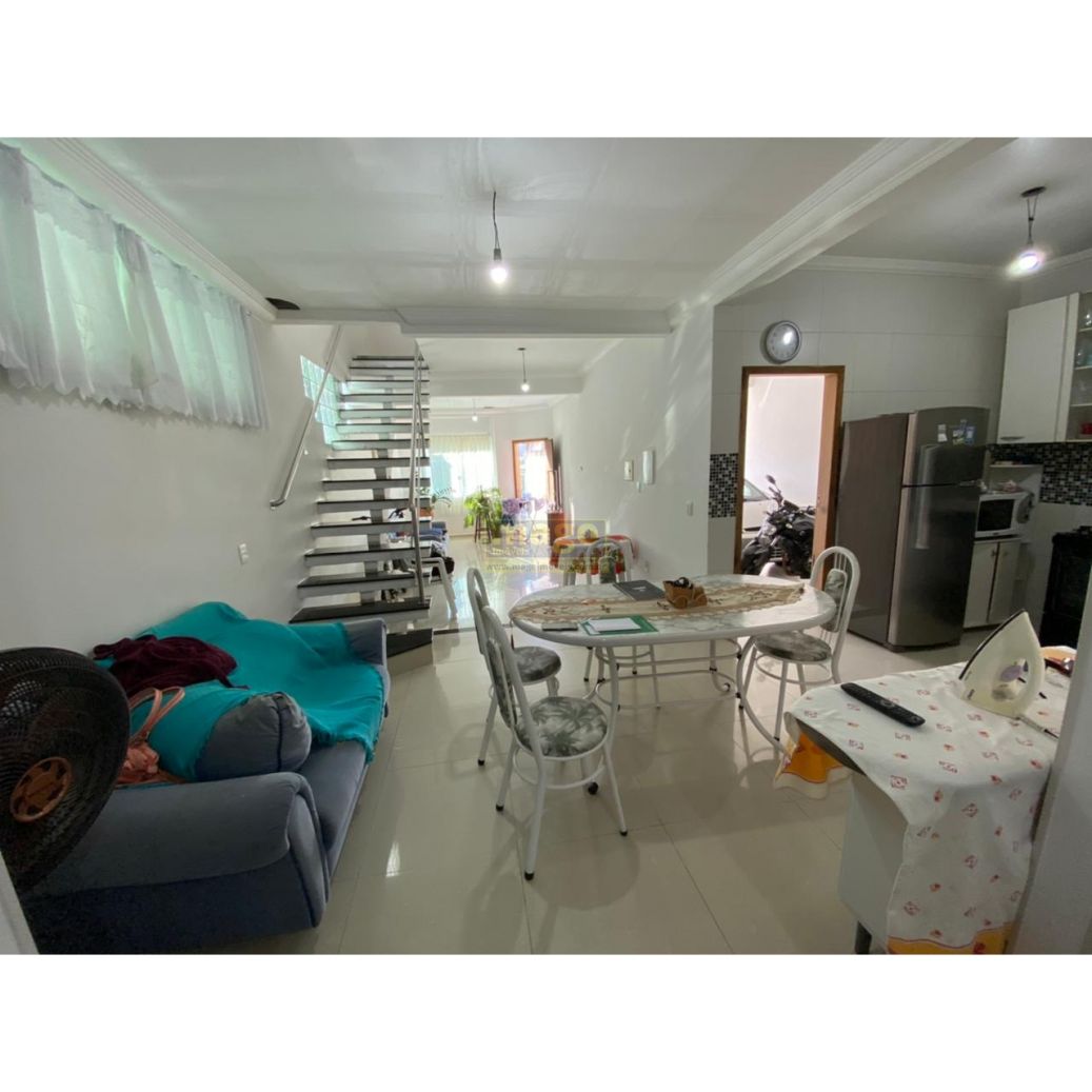 Linda casa no Centro de Balneário Camboriú, ótima oportunidade!
