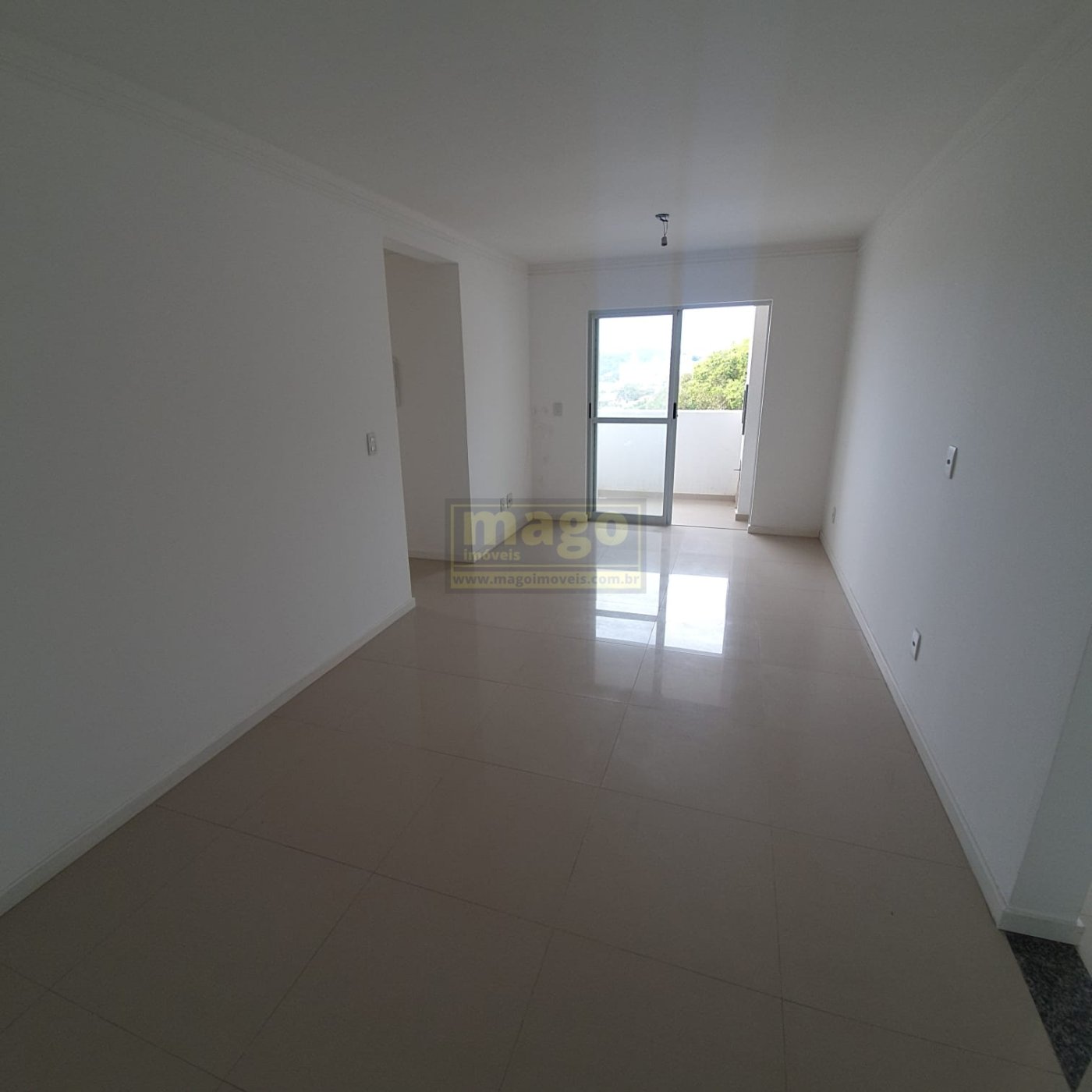 Imóvel 2 dormitórios + 1 suíte em Camboriú no bairro Cedros