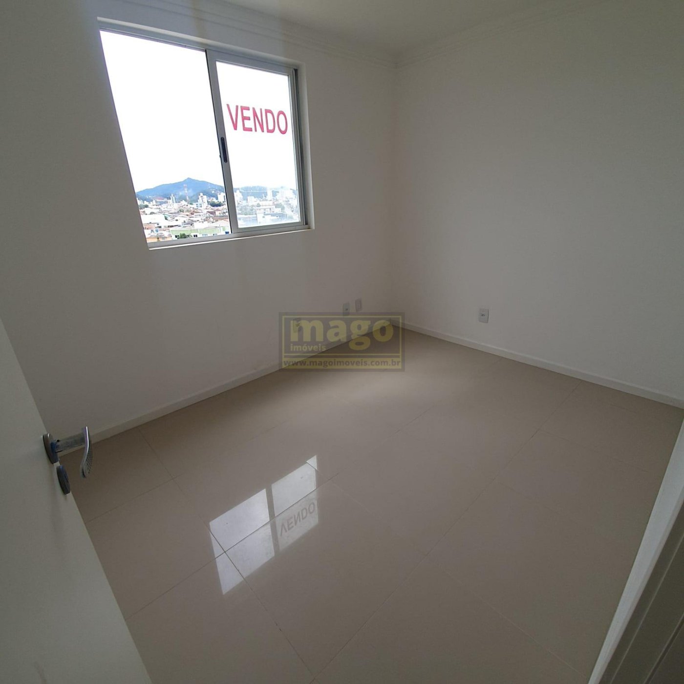 Imóvel 2 dormitórios + 1 suíte em Camboriú no bairro Cedros