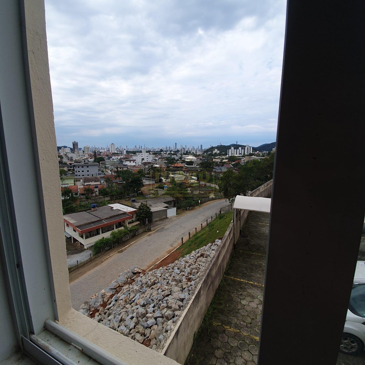 Imóvel 2 dormitórios + 1 suíte em Camboriú no bairro Cedros