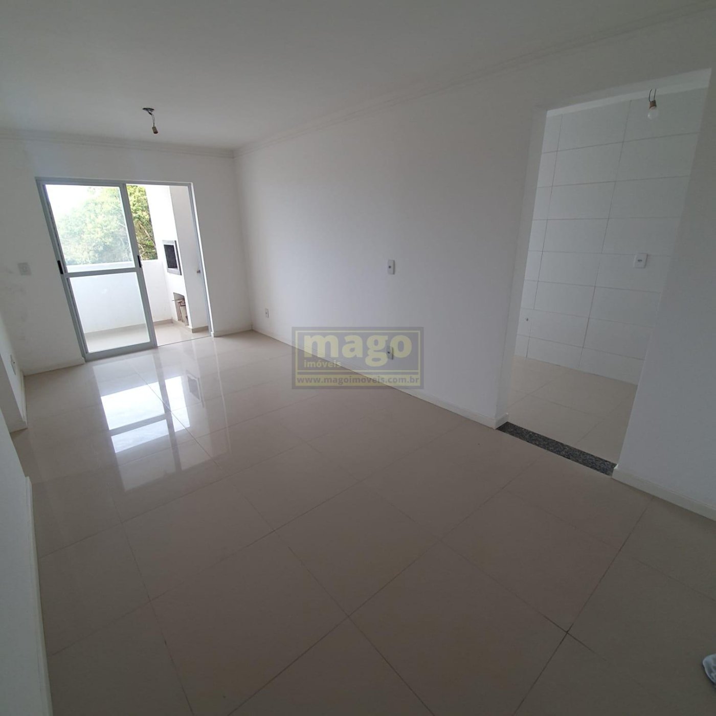 Imóvel 2 dormitórios + 1 suíte em Camboriú no bairro Cedros