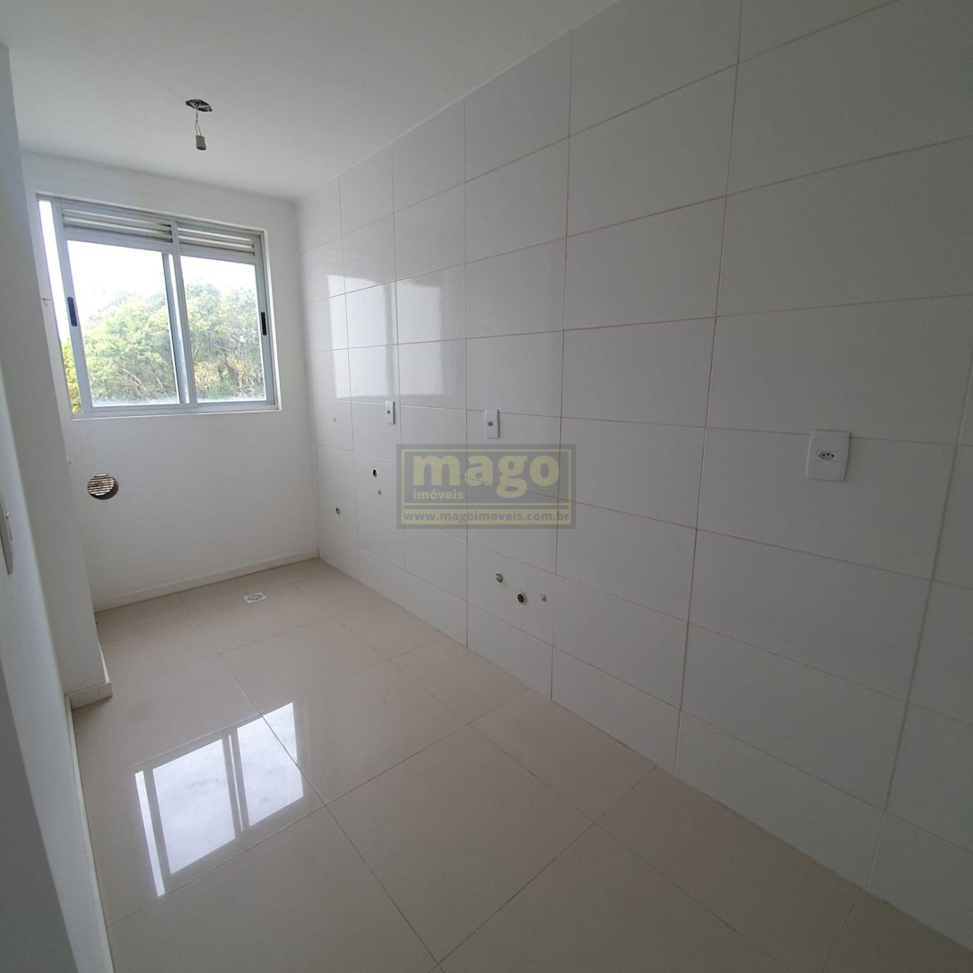 Imóvel 2 dormitórios + 1 suíte em Camboriú no bairro Cedros