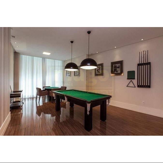 Apartamento com 3 suítes e 4 vagas de garagem na Barra Sul
