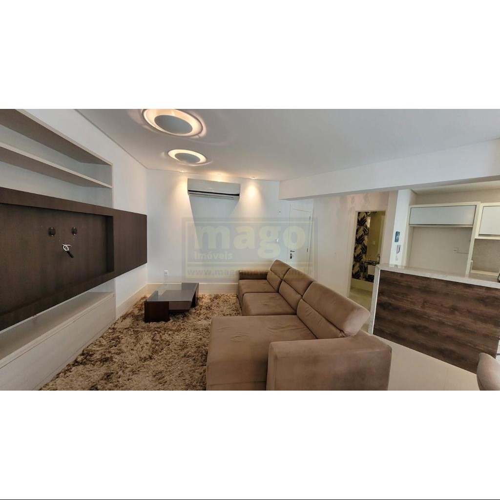 Apartamento com 3 suítes e 4 vagas de garagem na Barra Sul