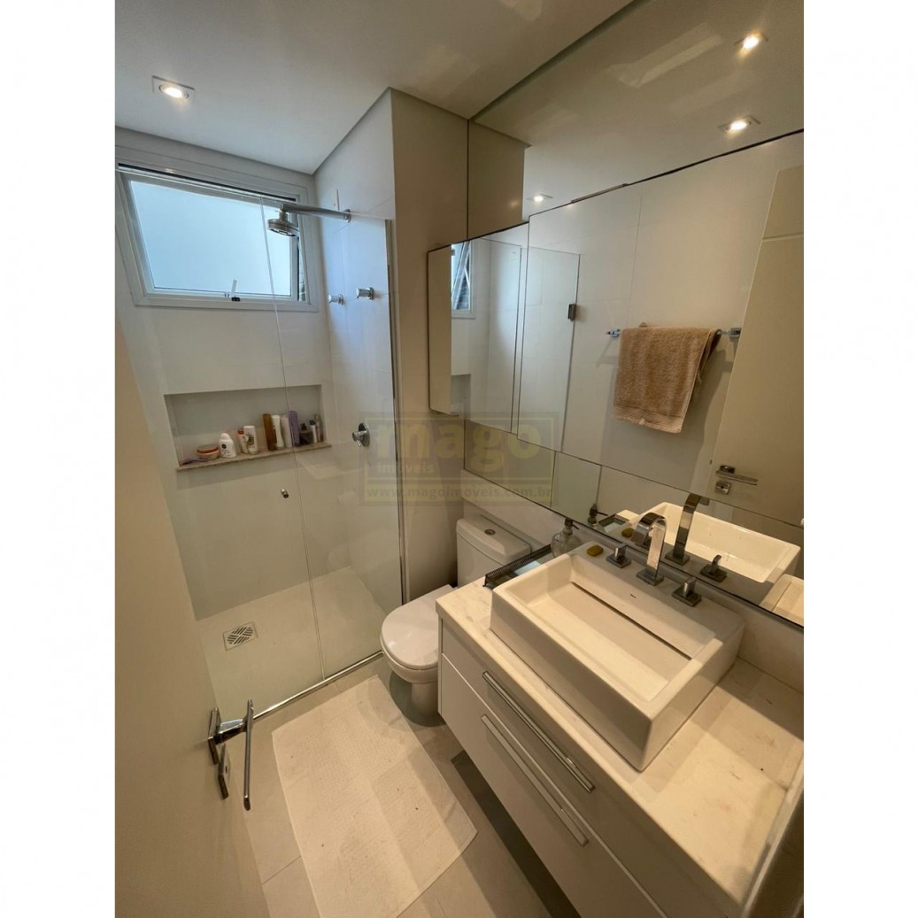 Apartamento mobiliado e decorado Praia Brava