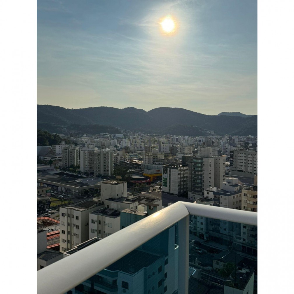 Apartamento com 3 suites e Sacada com Vista para toda cidade