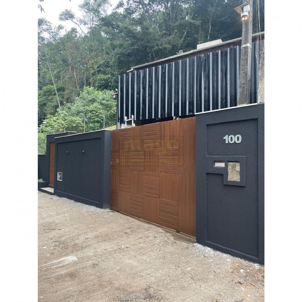 Casa 2 quartos para Venda no bairro Rio Pequeno em Camboriú