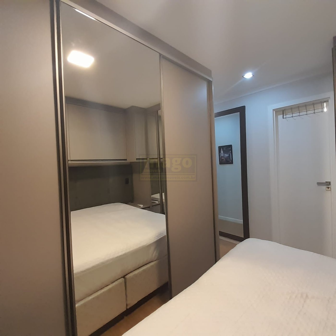 Apartamento no bairro Nações mobiliado e com ótima localização
