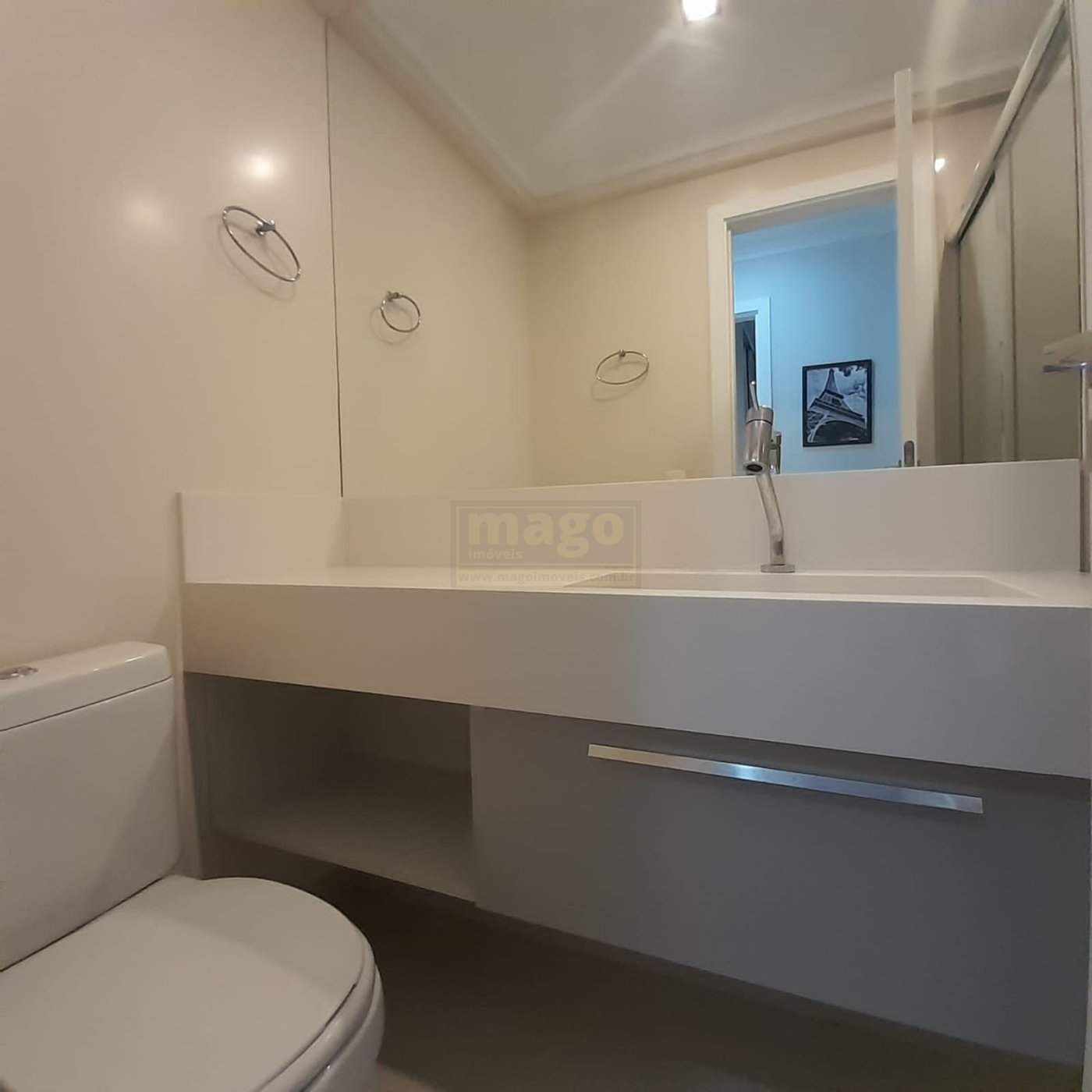 Apartamento no bairro Nações mobiliado e com ótima localização