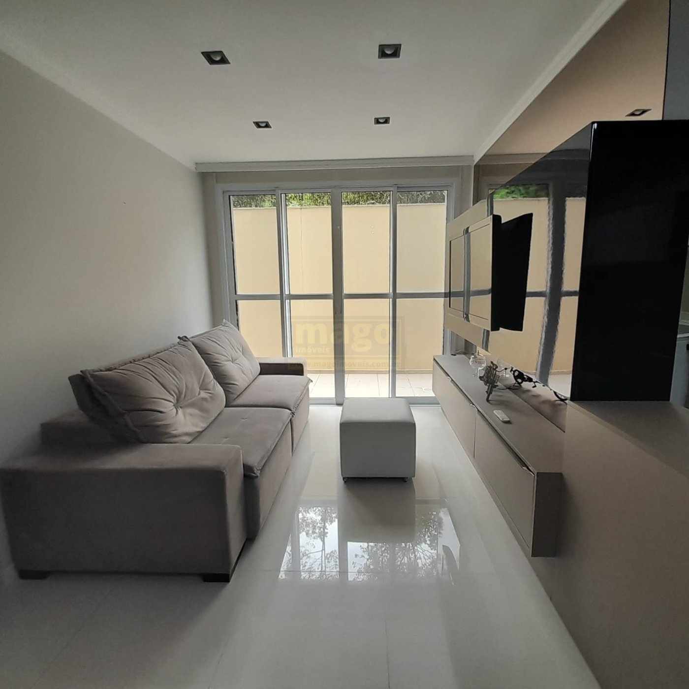 Apartamento no bairro Nações mobiliado e com ótima localização