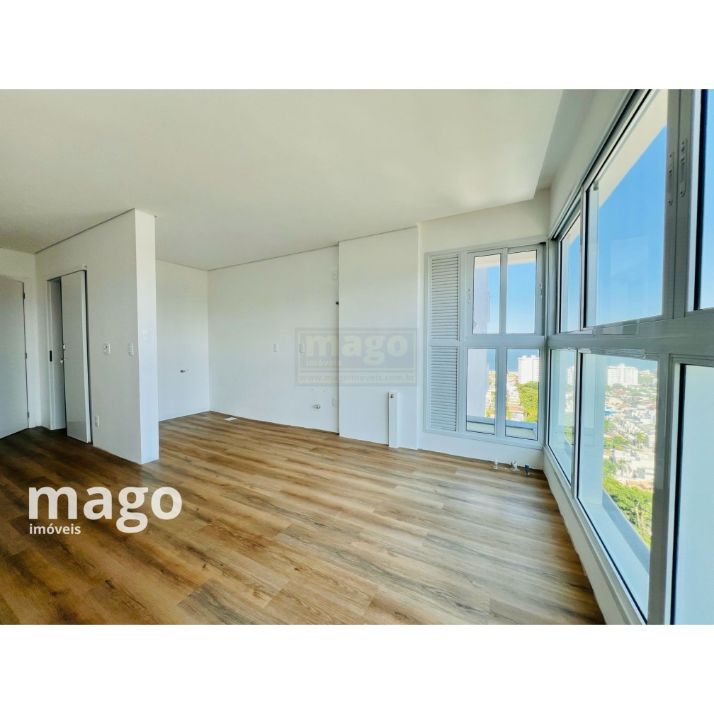 Apartamento para venda na Praia Brava com duas vagas de garagem