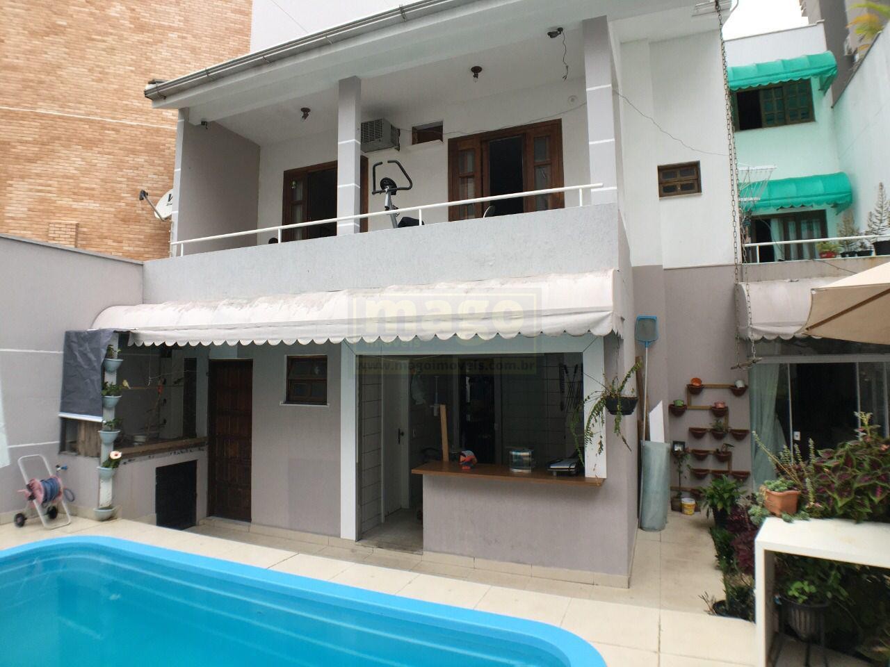 Casa 5 quartos para Venda no bairro Centro em Balneário Camboriú
