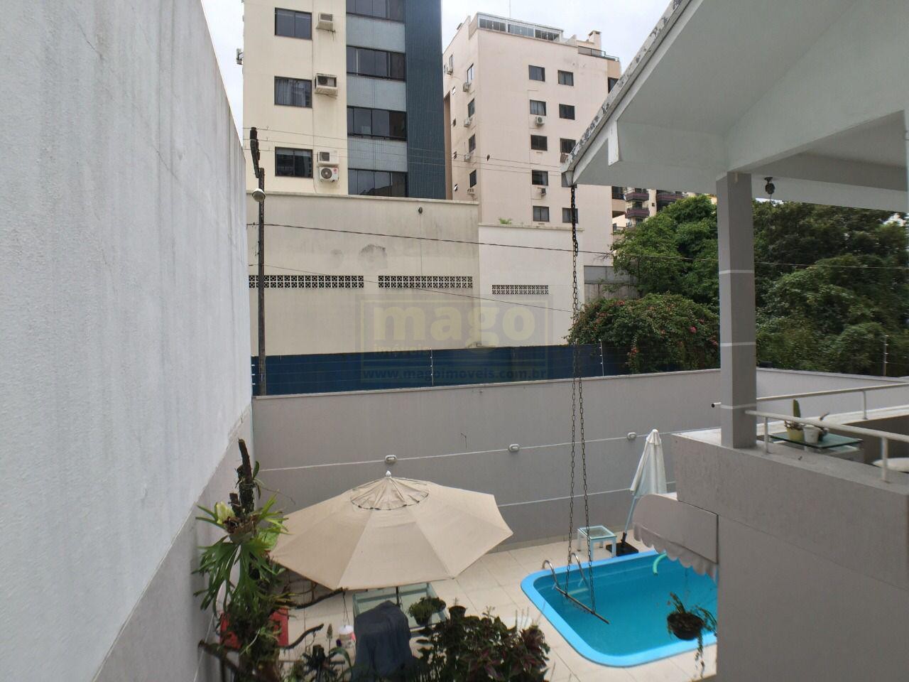 Casa 5 quartos para Venda no bairro Centro em Balneário Camboriú