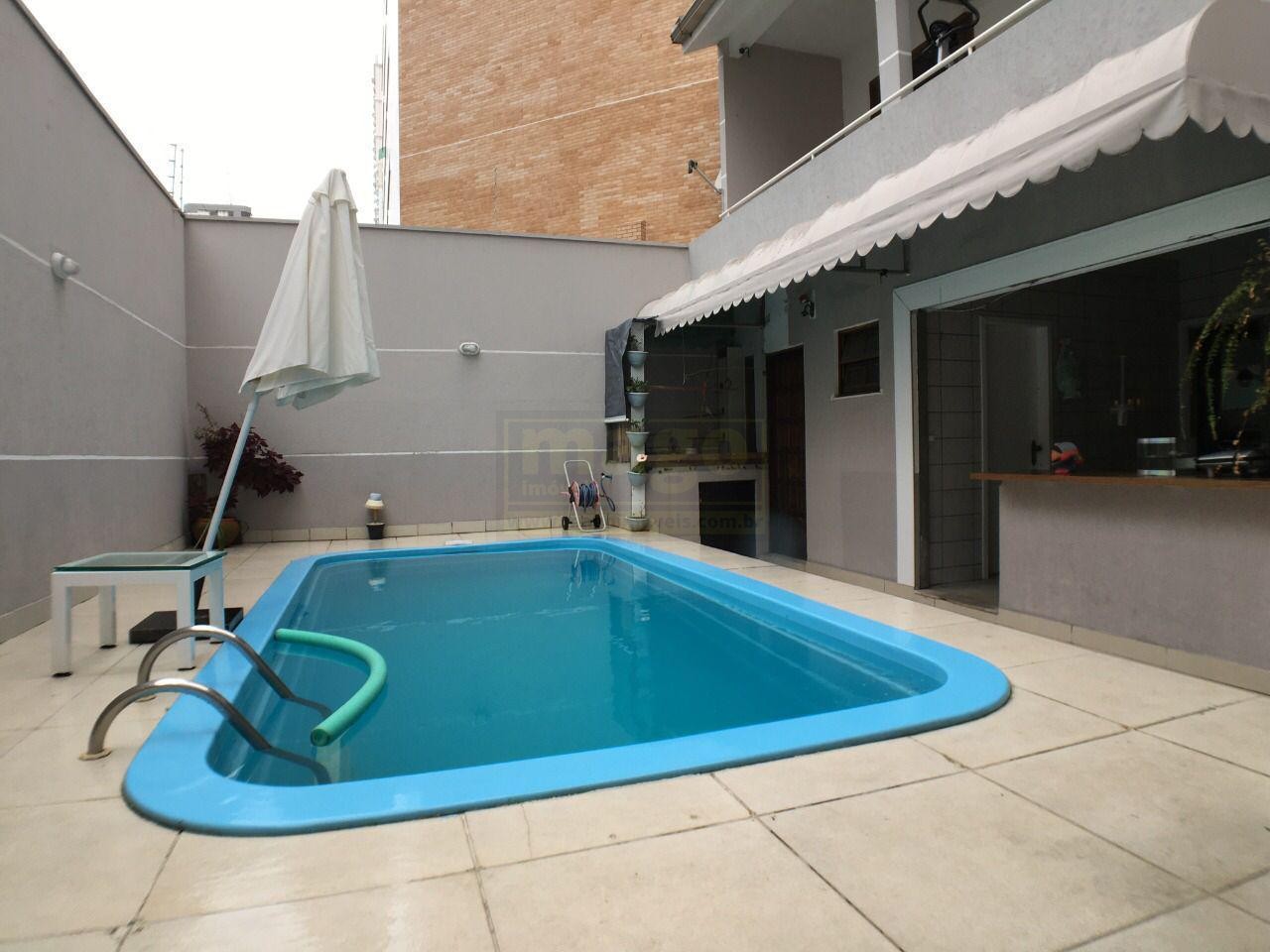 Casa 5 quartos para Venda no bairro Centro em Balneário Camboriú
