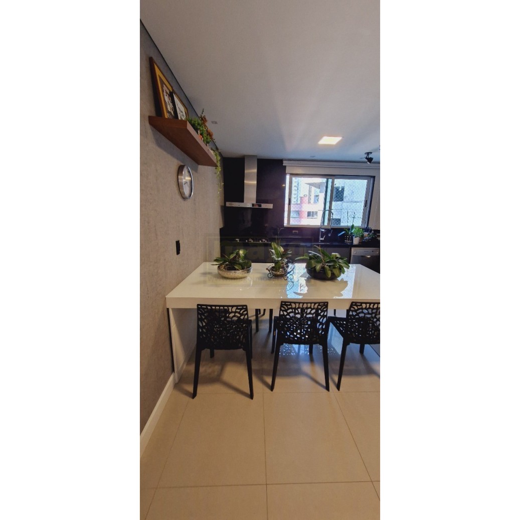 Apartamento 3 suítes para Venda no bairro Centro em Balneário Camboriú