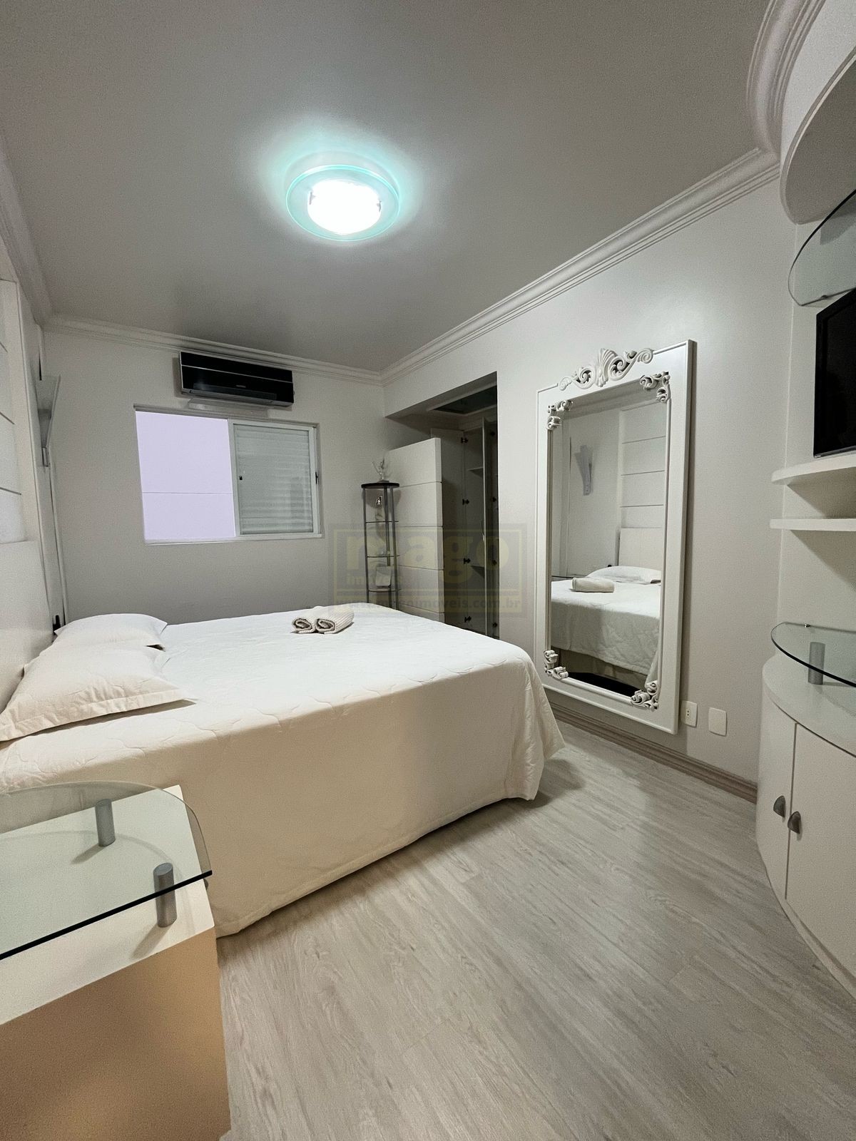 Apartamento 3 suítes para venda no bairro Barra Sul em Balneário Camboriú