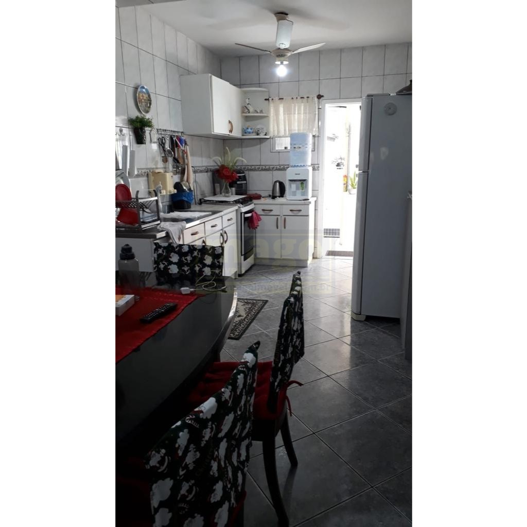 Casa 2 quartos para Venda no bairro Centro em Balneário Camboriú