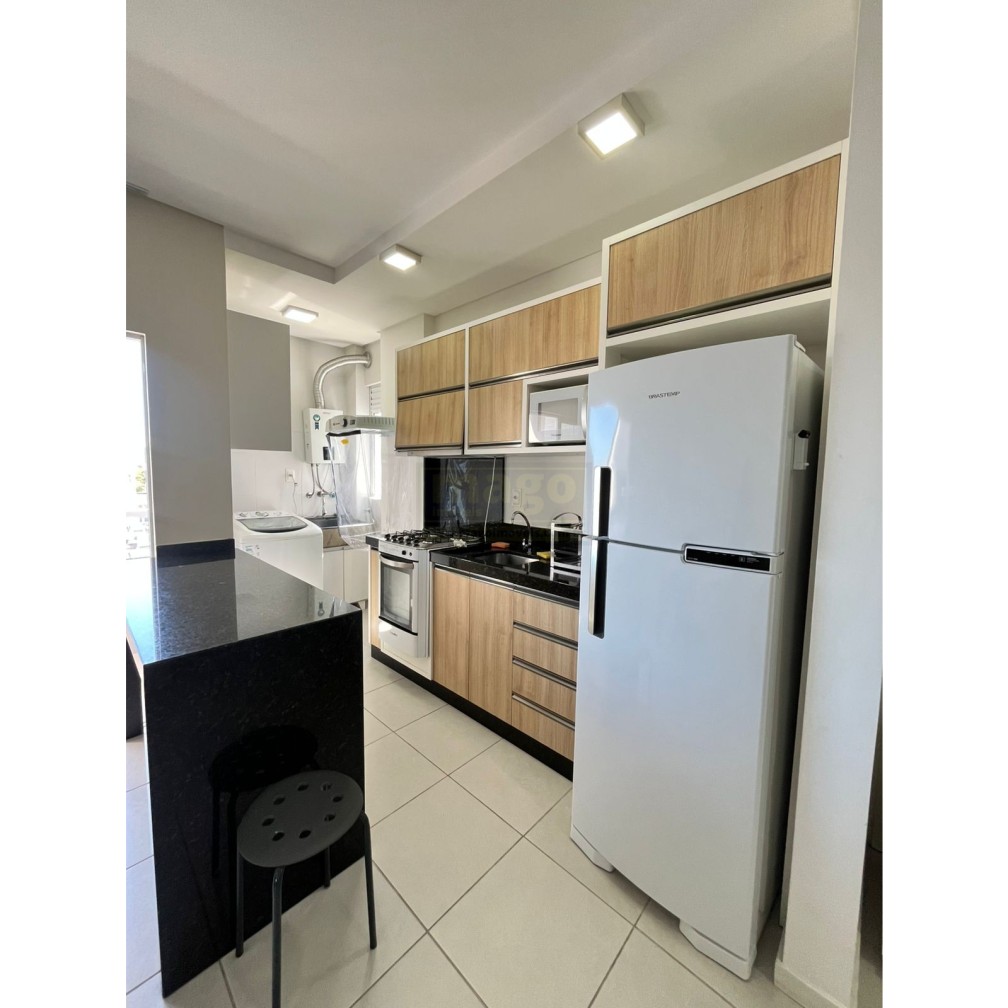 Apartamento 2 quartos para Locação Anual no bairro Centro  em Balneário Camboriú
