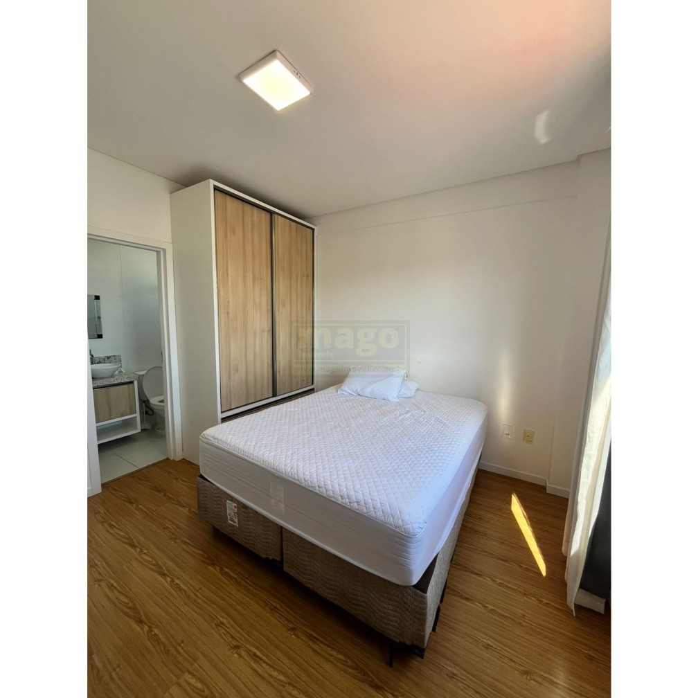 Apartamento 2 quartos para Locação Anual no bairro Centro  em Balneário Camboriú