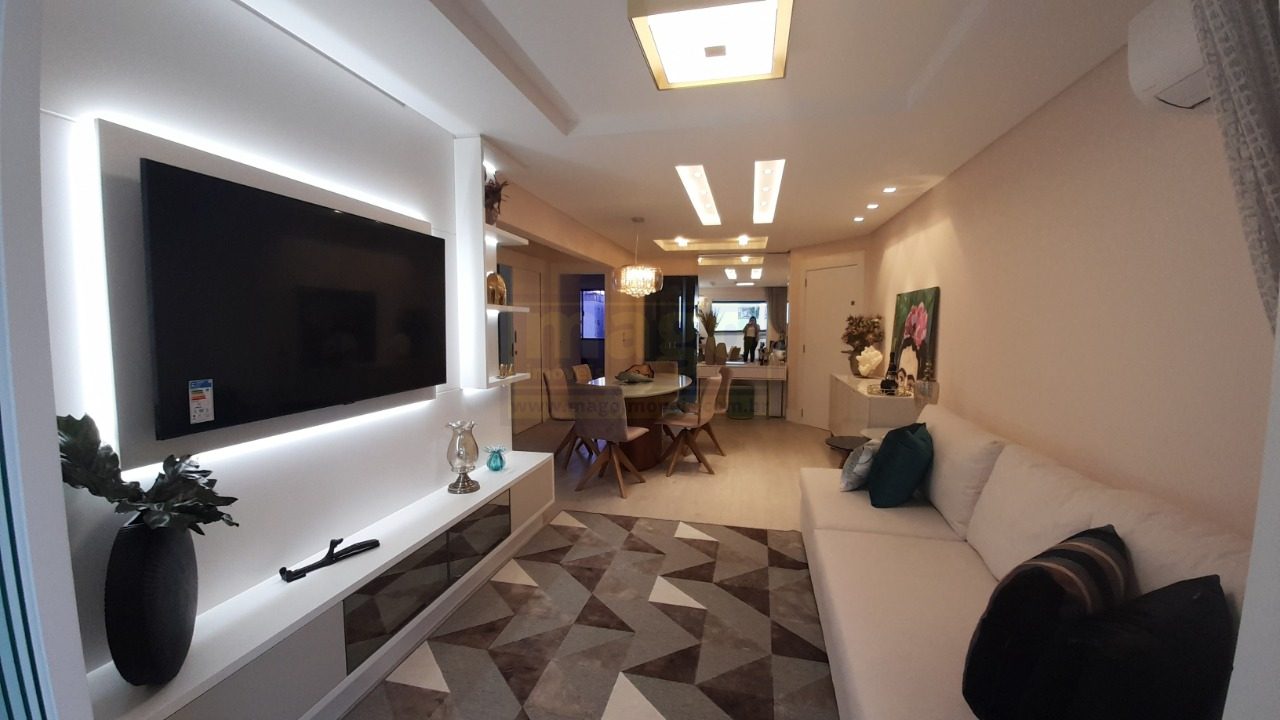 Apartamento 3 quartos para Venda no bairro Centro em Balneário Camboriú