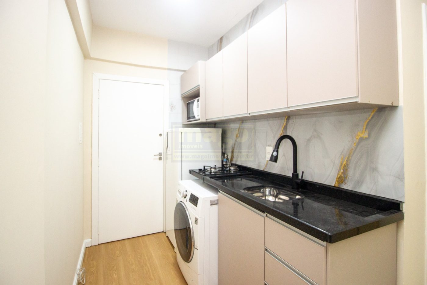 🏡 Studio Reformado à Venda  Excelente Investimento para Airbnb em Balneário Camboriú